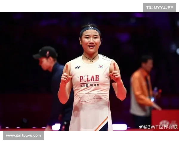 颁奖台旁，安洗莹手握赛季第11冠，年度奖金突破百万美元