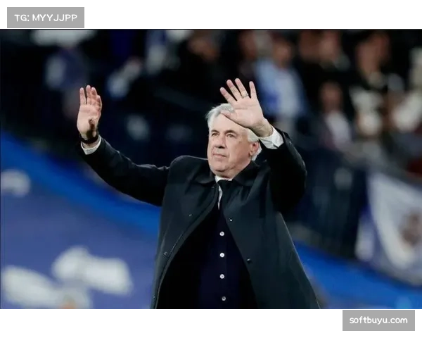 更衣室通道内，安切洛蒂与图赫尔长时间拥抱交谈